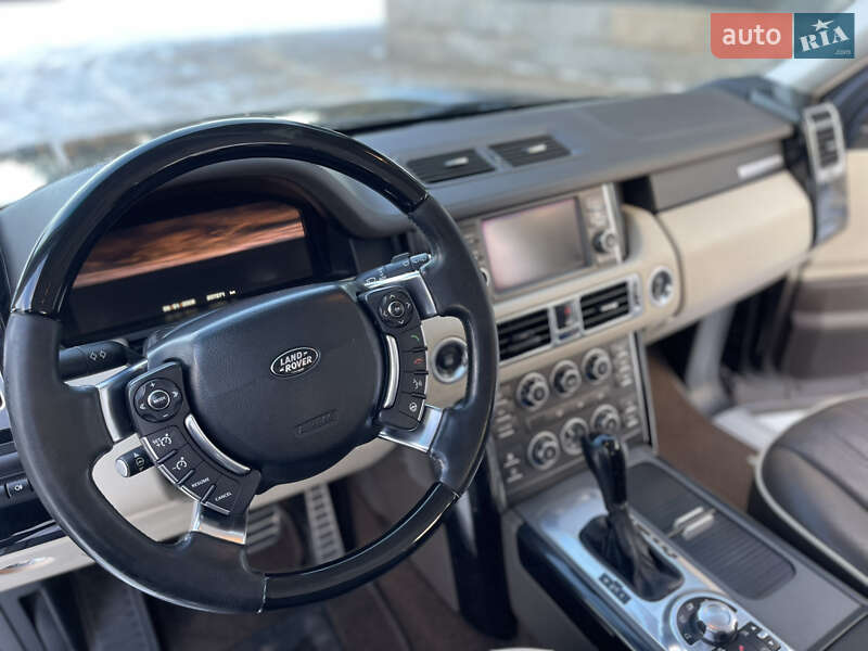 Внедорожник / Кроссовер Land Rover Range Rover 2010 в Ровно