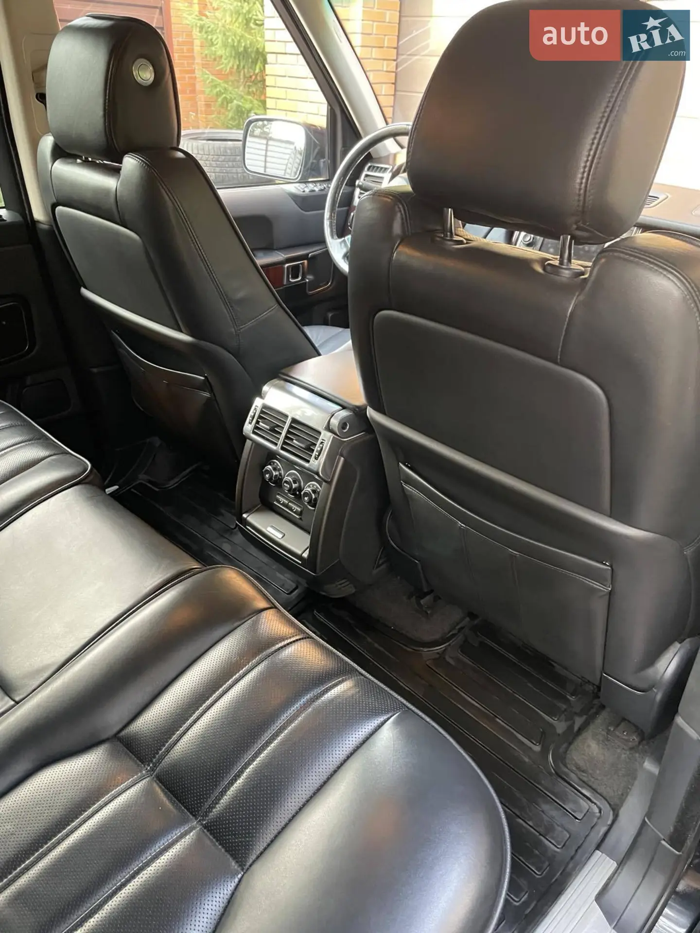 2011 Land Rover Range Rover - мініатюра 18