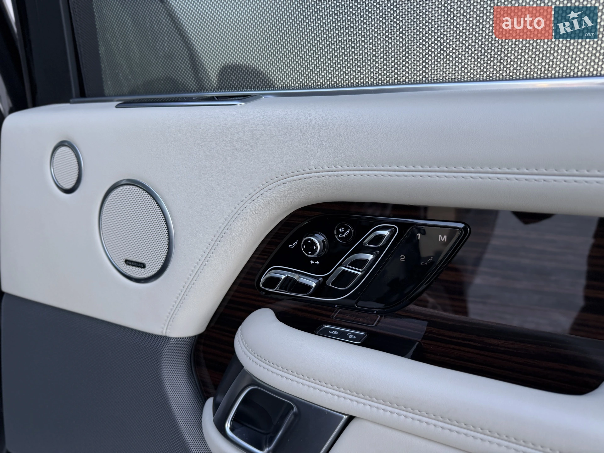 2019 Land Rover Range Rover - мініатюра 20
