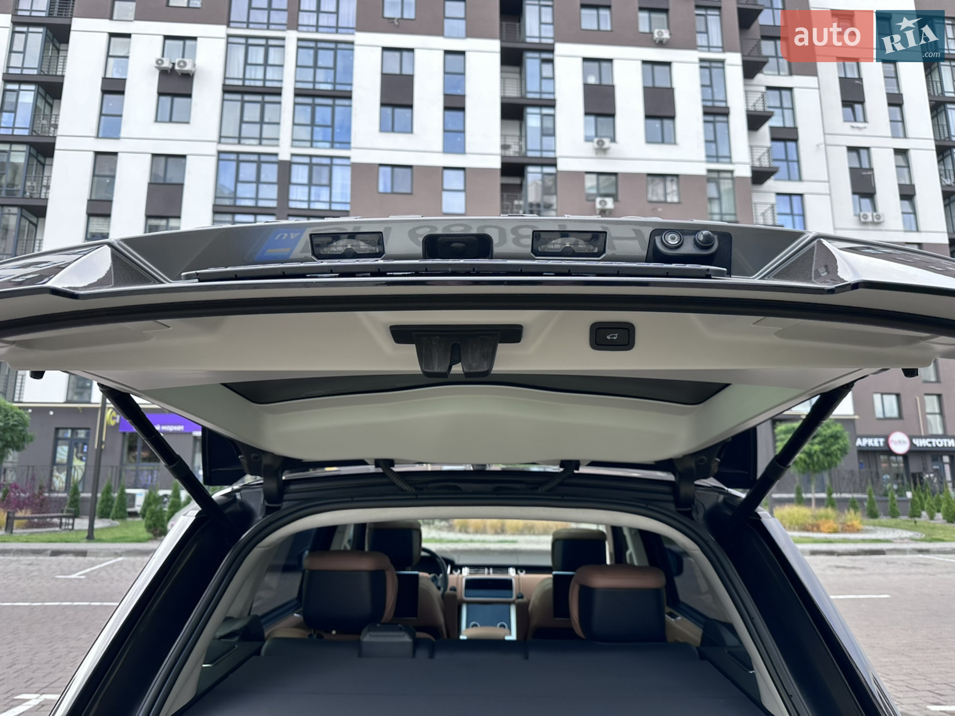 2018 Land Rover Range Rover - мініатюра 11