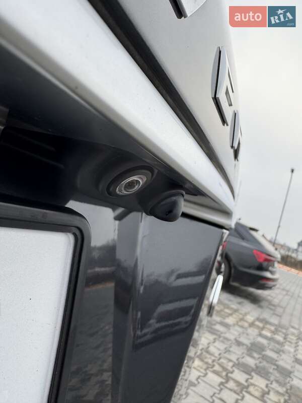 Внедорожник / Кроссовер Land Rover Range Rover 2016 в Черновцах