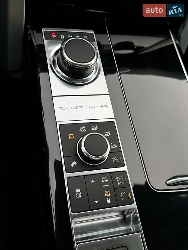 Внедорожник / Кроссовер Land Rover Range Rover 2016 в Черновцах