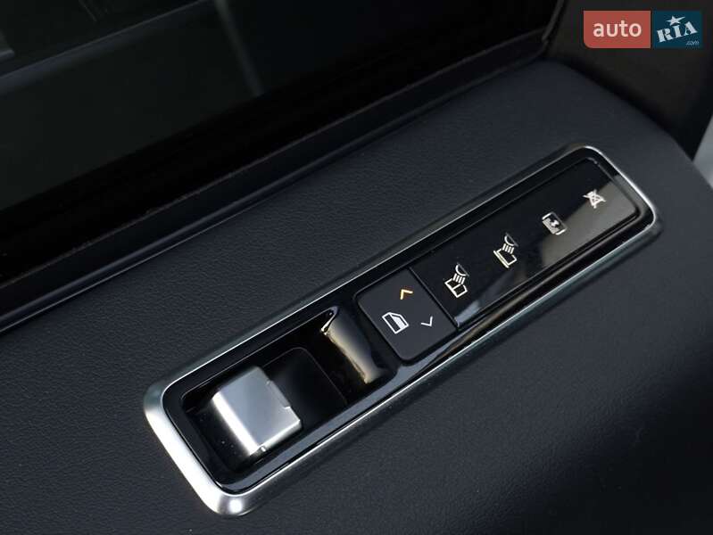 Внедорожник / Кроссовер Land Rover Range Rover 2018 в Киеве фото 15 Внедорожник / Кроссовер Land Rover Range Rover 2018 в Киеве