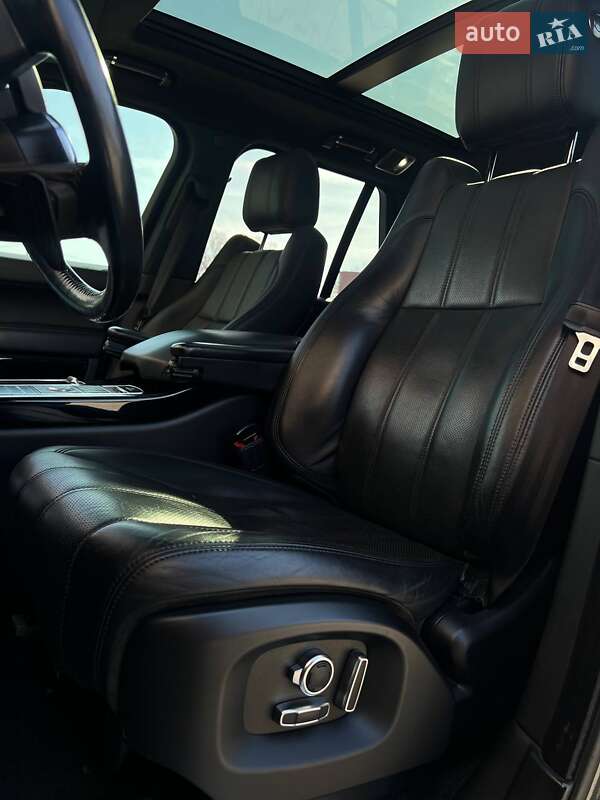 Внедорожник / Кроссовер Land Rover Range Rover 2016 в Киеве фото 48 Внедорожник / Кроссовер Land Rover Range Rover 2016 в Киеве