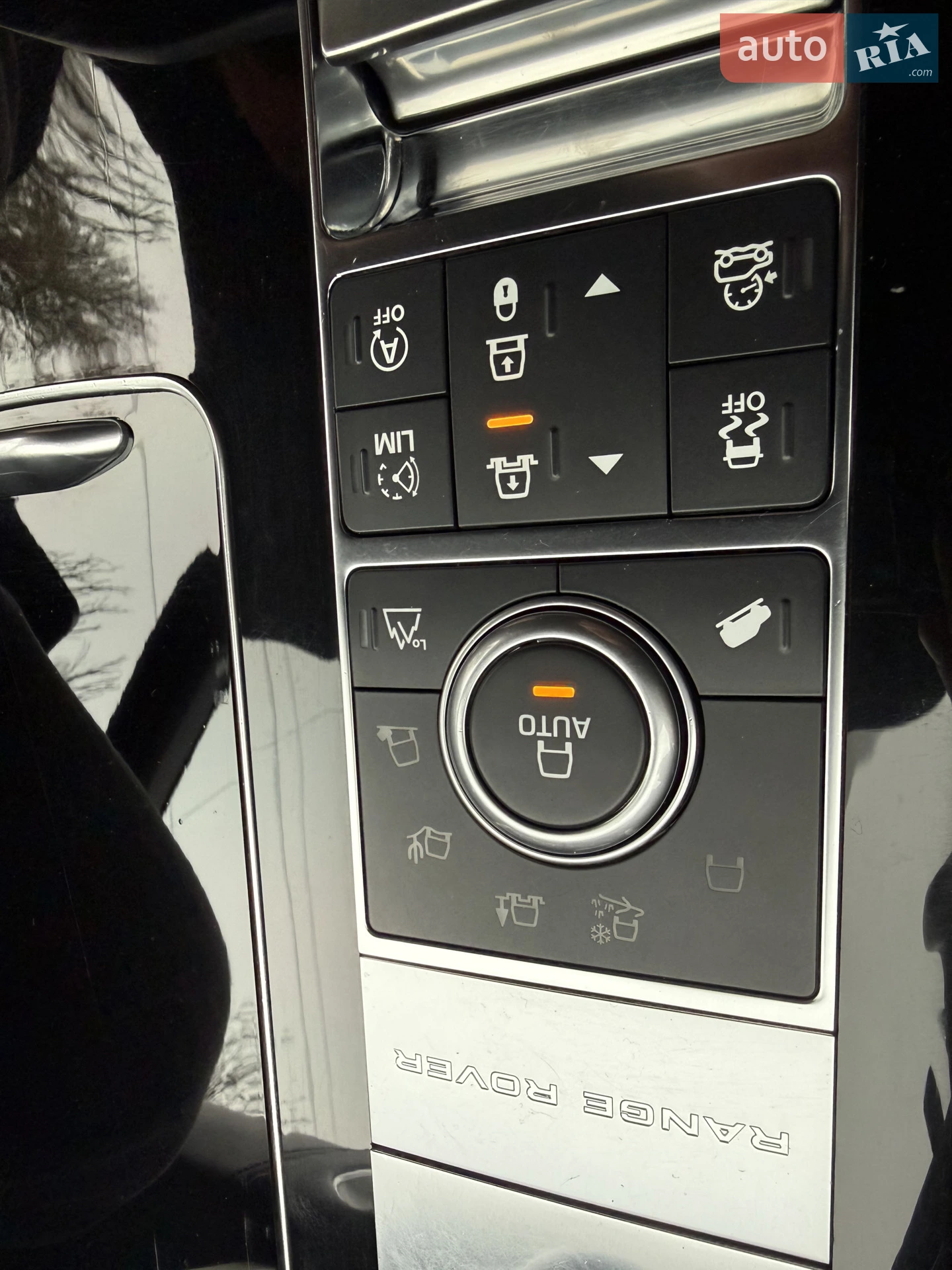 2017 Land Rover Range Rover - мініатюра 16