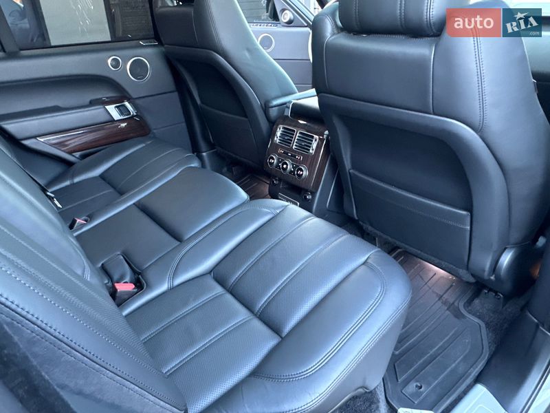 Внедорожник / Кроссовер Land Rover Range Rover 2015 в Тернополе