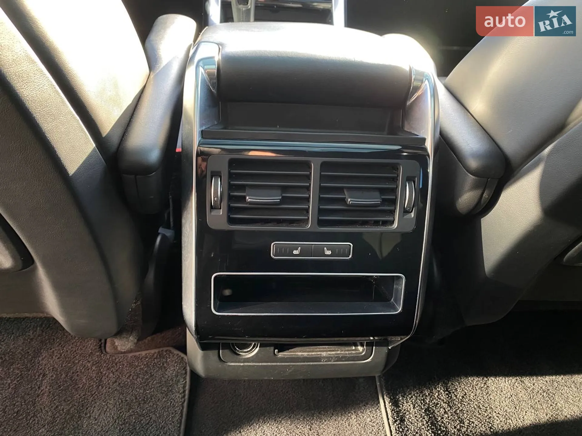 2016 Land Rover Range Rover - мініатюра 24