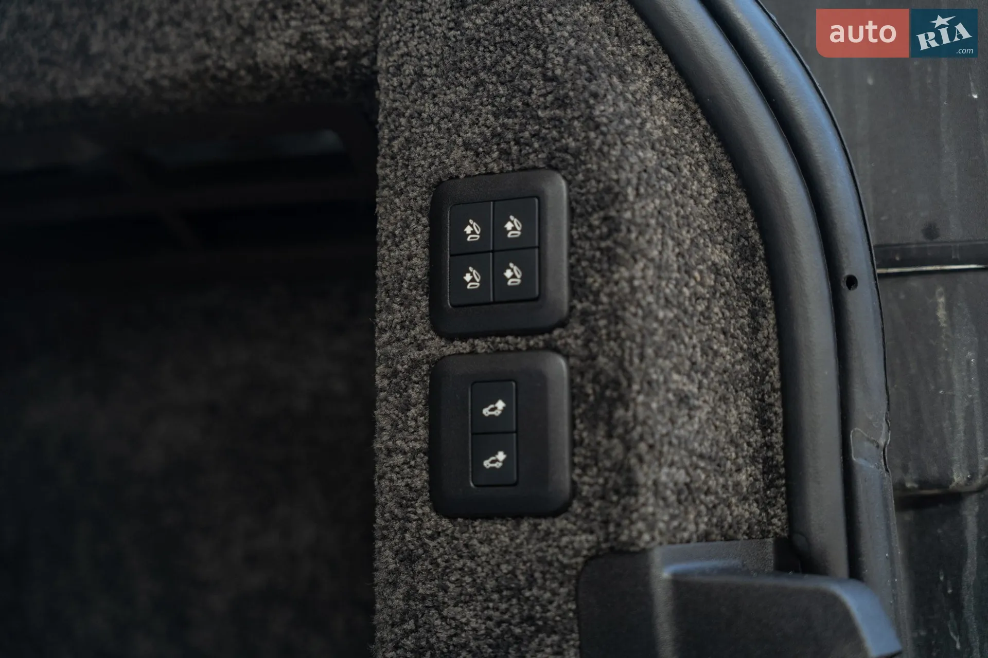 2018 Land Rover Range Rover - мініатюра 41