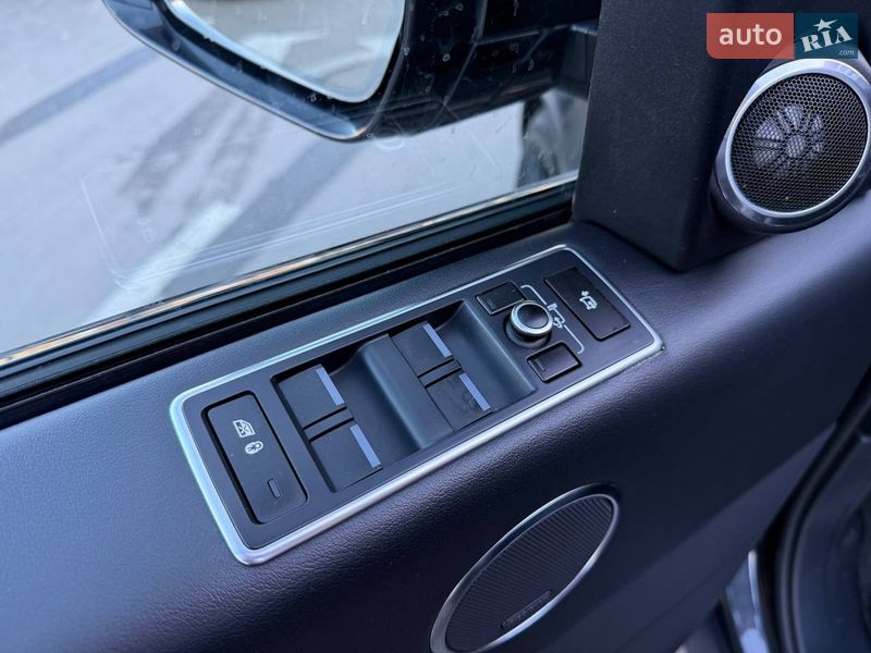 Внедорожник / Кроссовер Land Rover Range Rover 2013 в Киеве