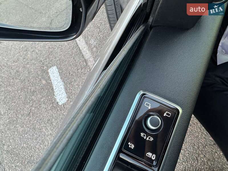 Позашляховик / Кросовер Land Rover Range Rover 2021 в Києві