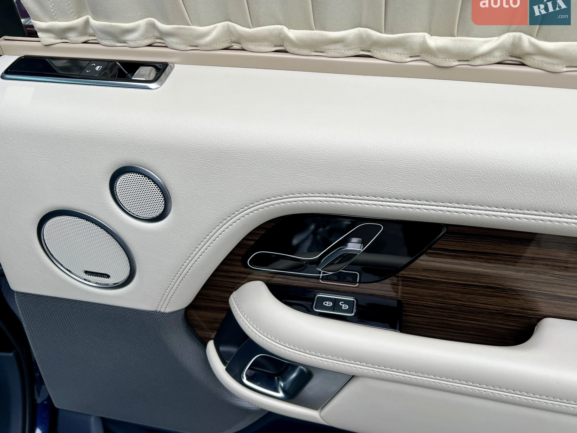 2018 Land Rover Range Rover - мініатюра 47