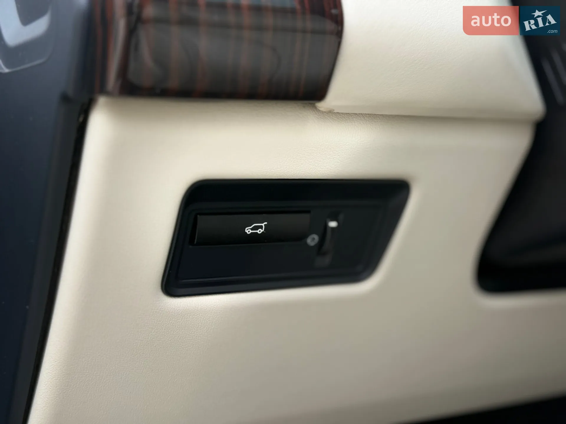 2015 Land Rover Range Rover - мініатюра 52