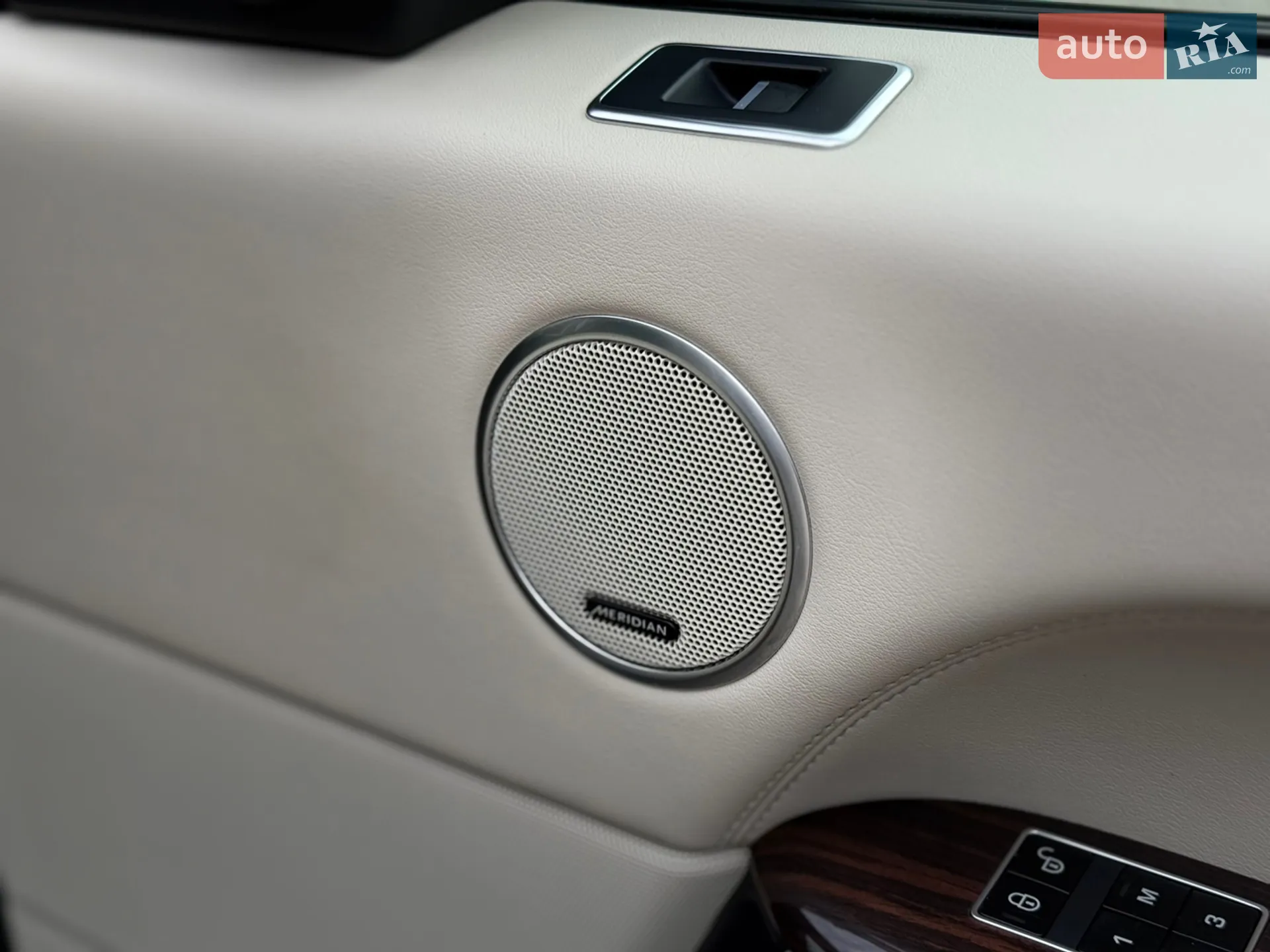 2015 Land Rover Range Rover - мініатюра 105