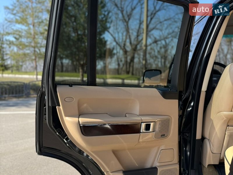 Позашляховик / Кросовер Land Rover Range Rover 2008 в Харкові