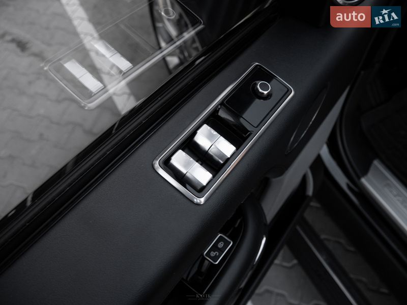 Внедорожник / Кроссовер Land Rover Range Rover 2018 в Львове