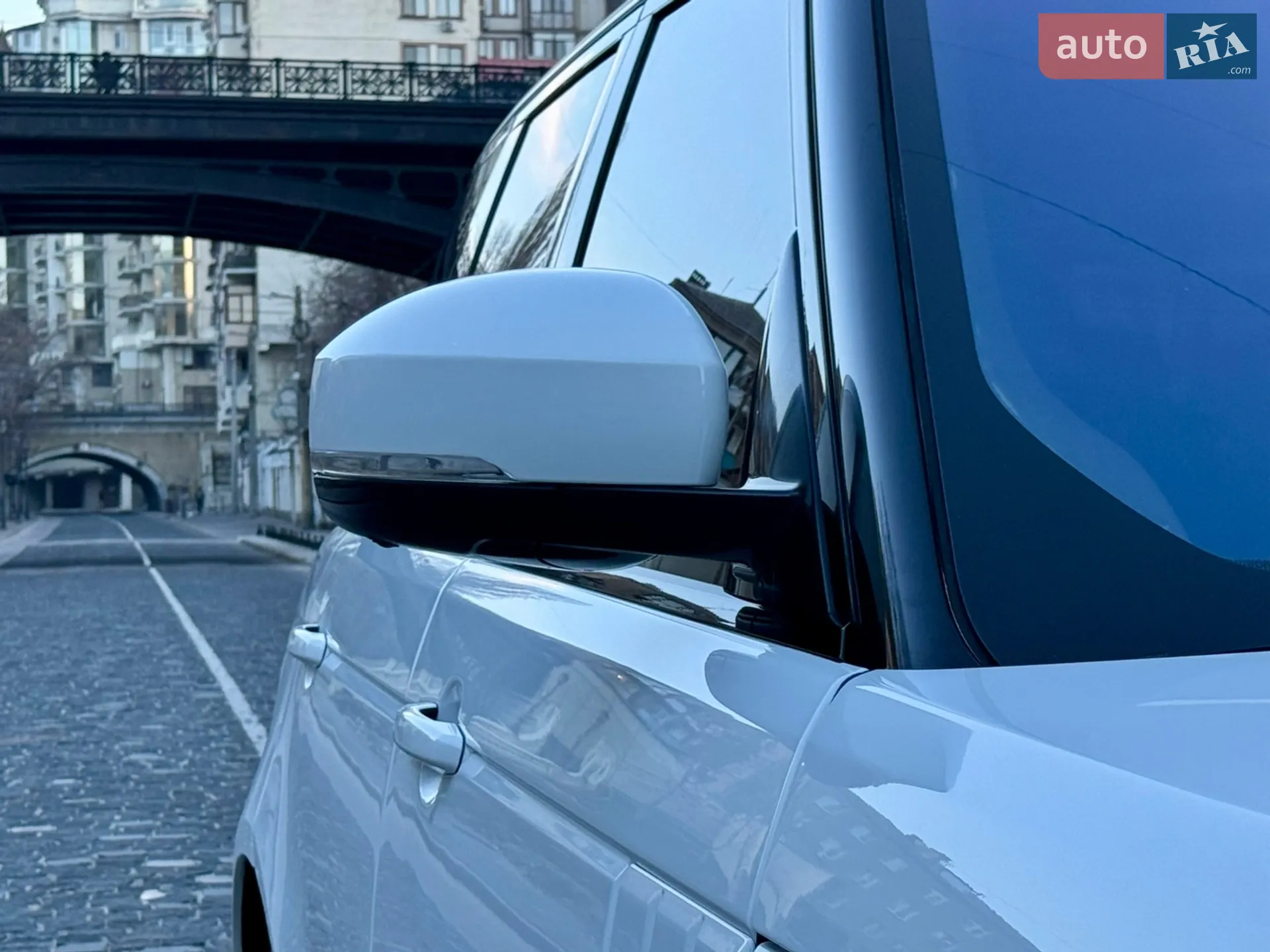 2016 Land Rover Range Rover - мініатюра 23