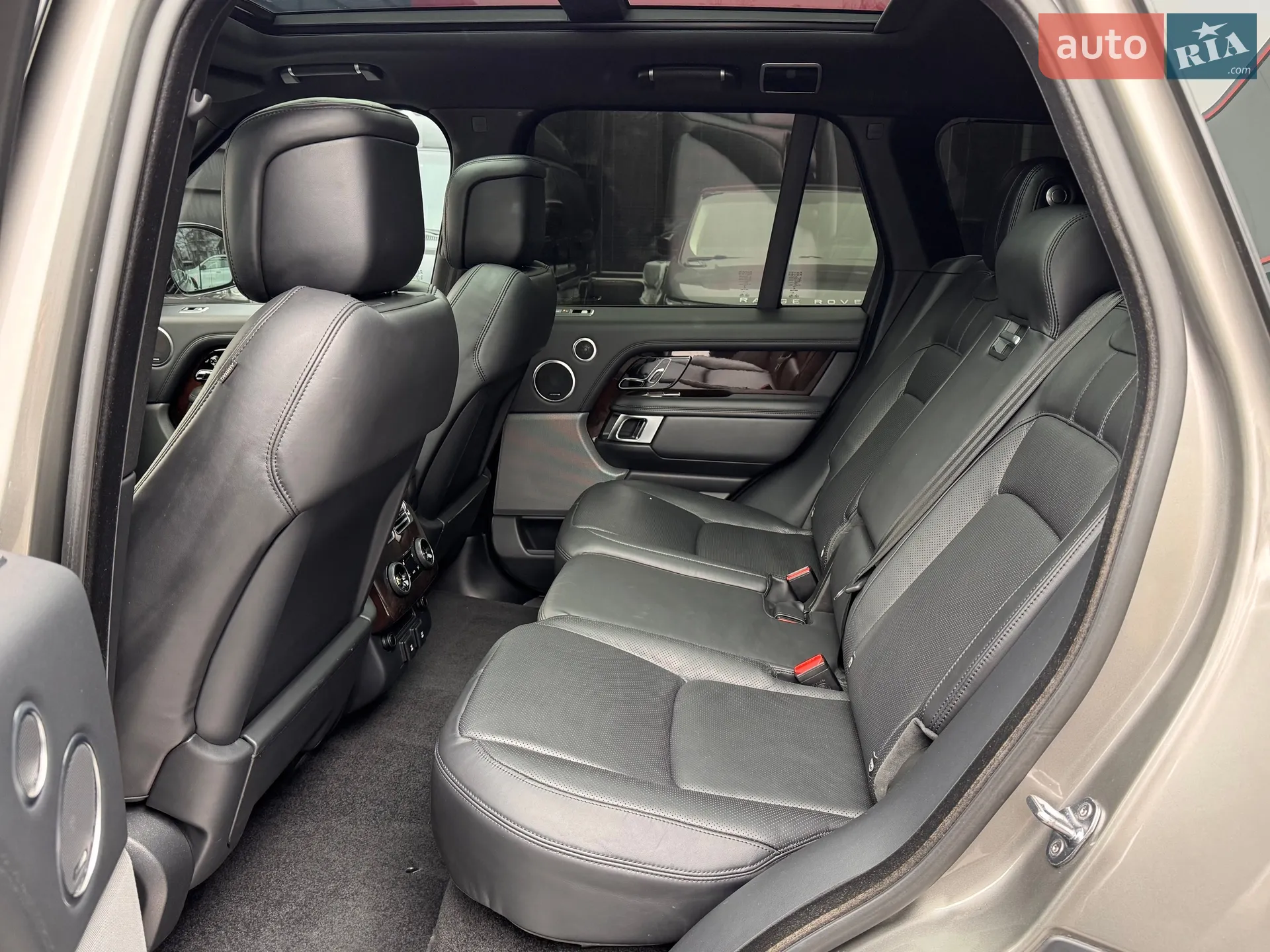 2018 Land Rover Range Rover - мініатюра 11