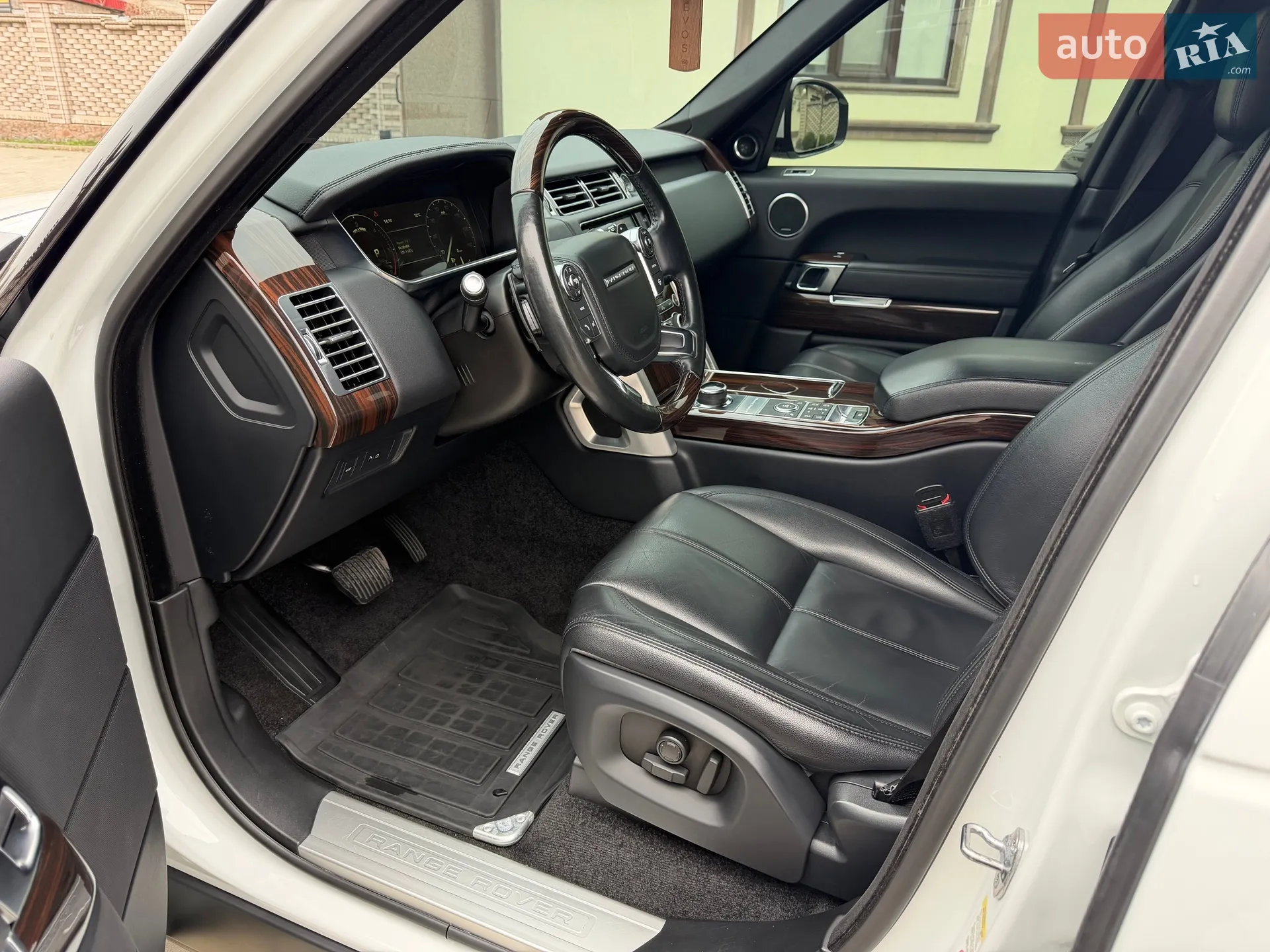 2016 Land Rover Range Rover - мініатюра 16