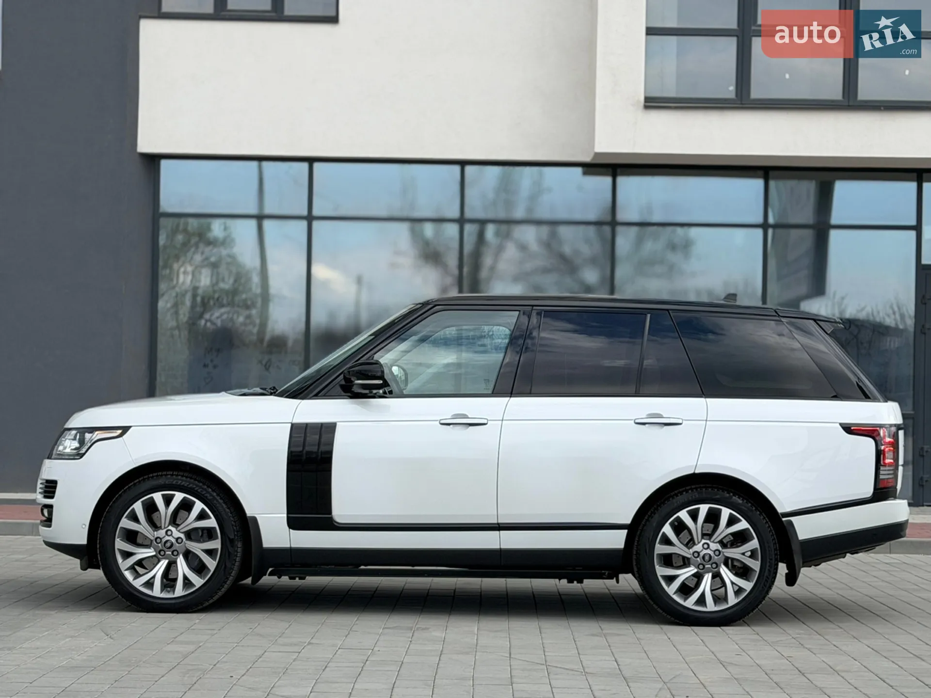 2016 Land Rover Range Rover - мініатюра 30