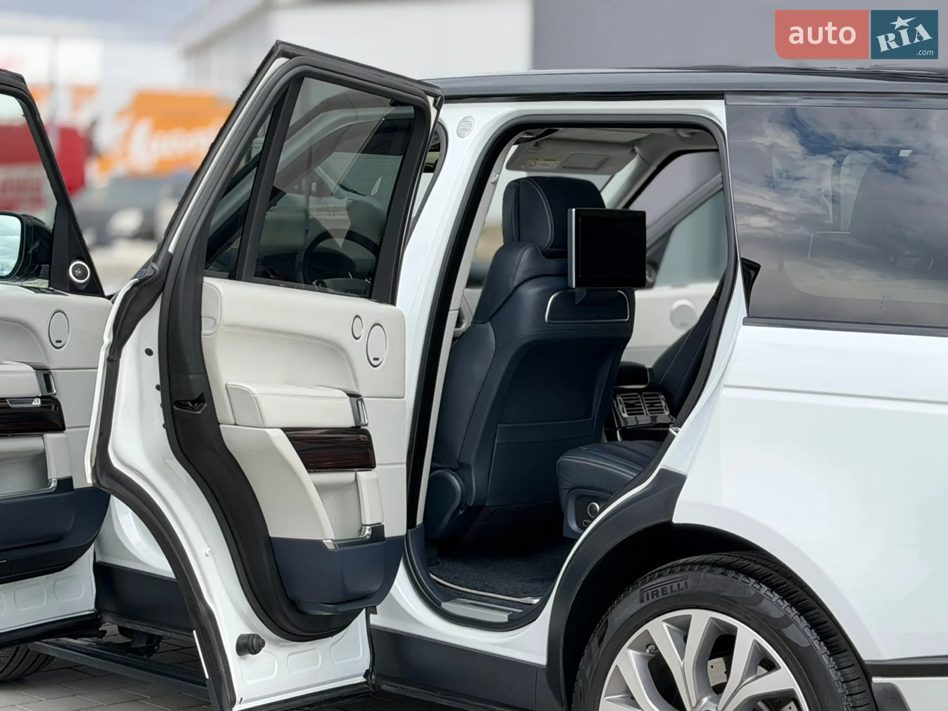 2016 Land Rover Range Rover - мініатюра 34