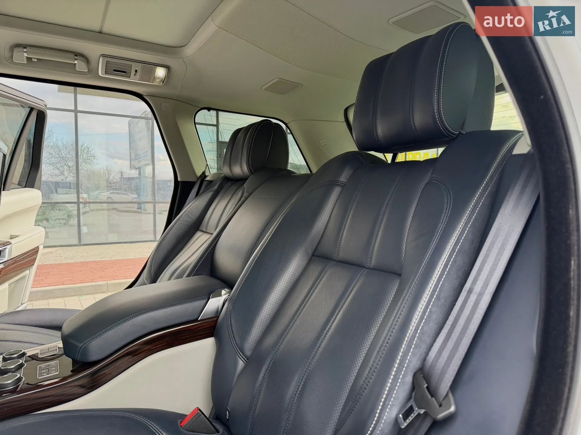 2016 Land Rover Range Rover - мініатюра 38
