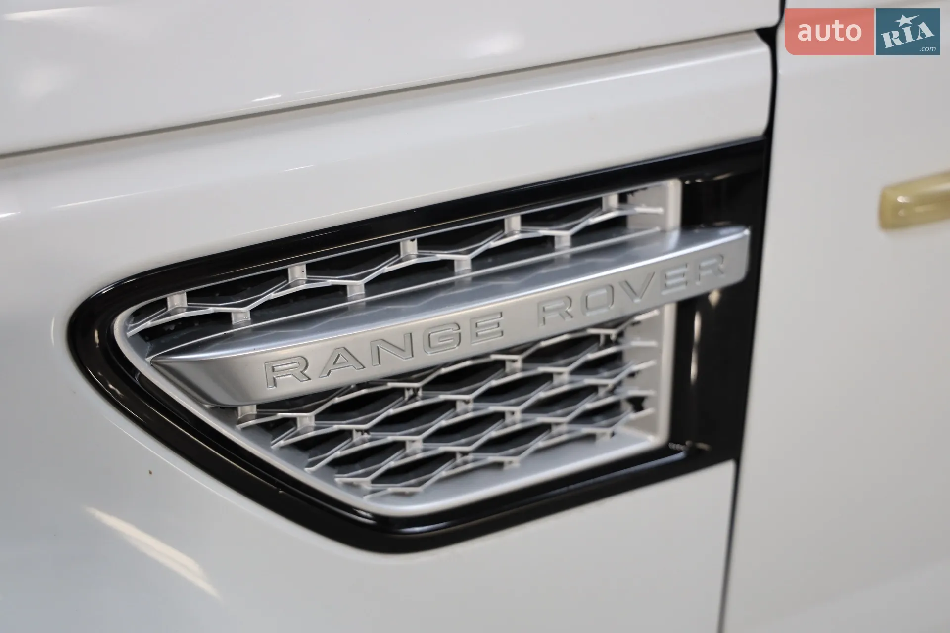2011 Land Rover Range Rover - мініатюра 3