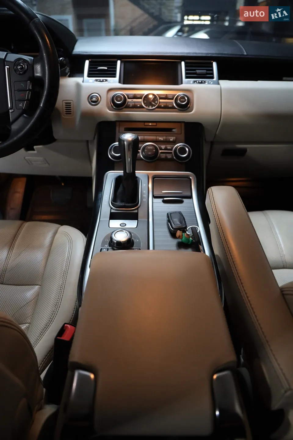 2011 Land Rover Range Rover - мініатюра 19