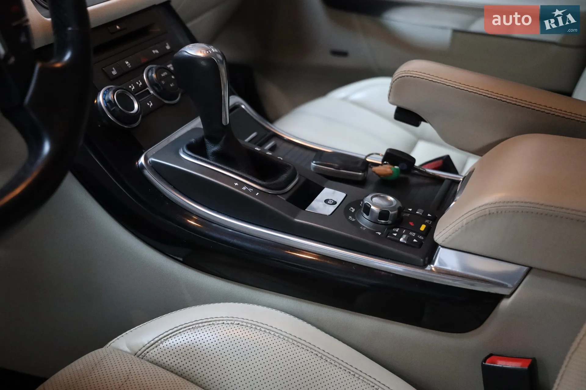 2011 Land Rover Range Rover - мініатюра 27