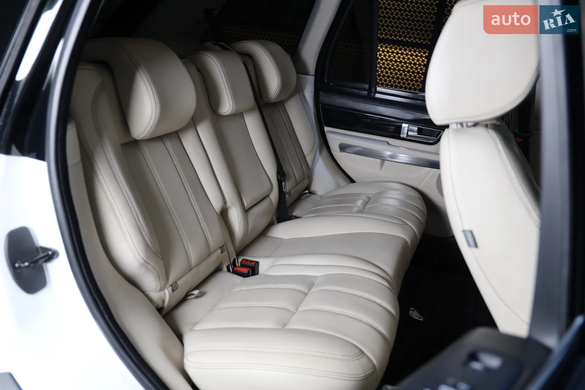 2011 Land Rover Range Rover - мініатюра 35