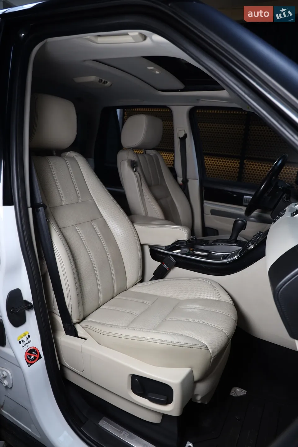 2011 Land Rover Range Rover - мініатюра 39