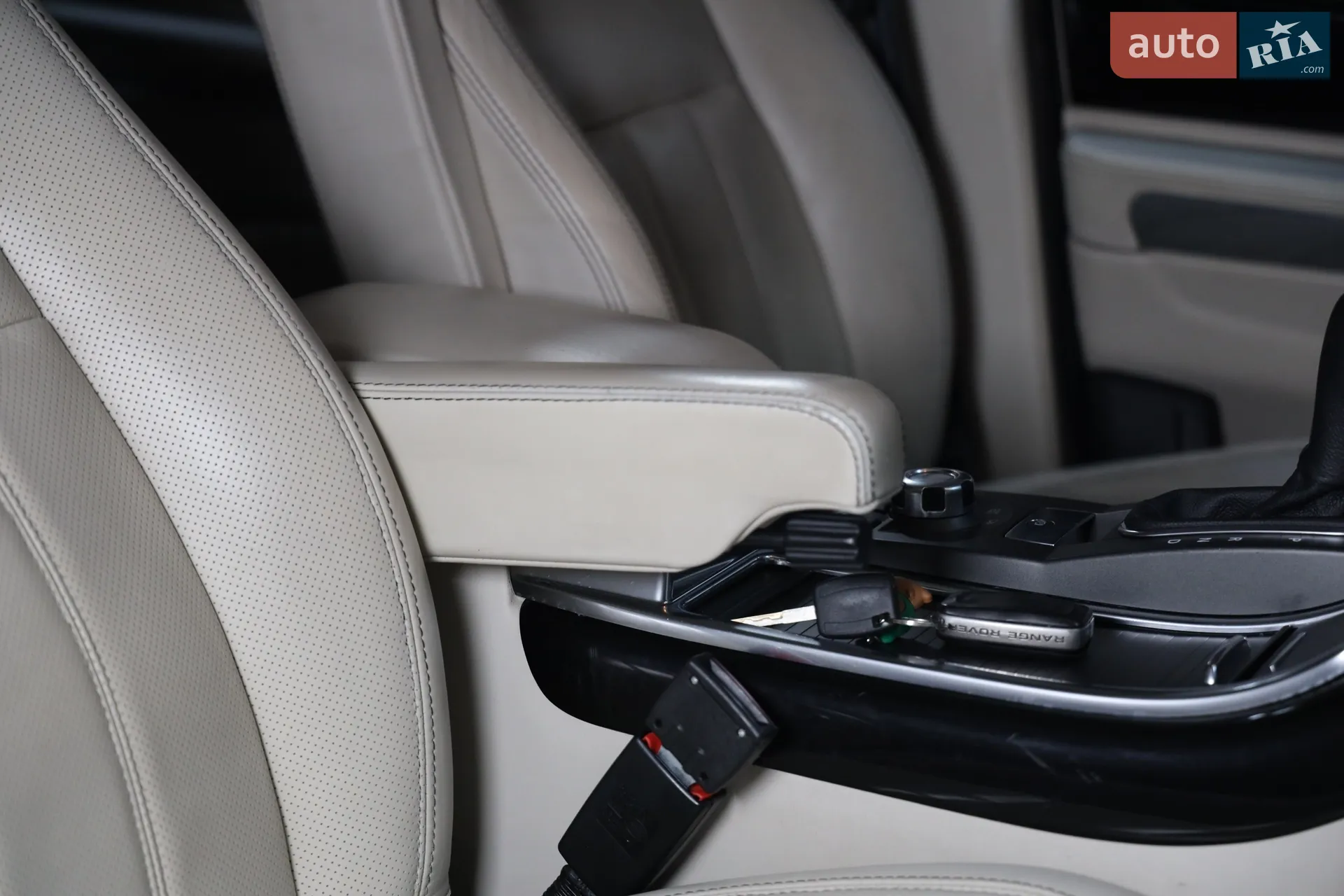 2011 Land Rover Range Rover - мініатюра 42