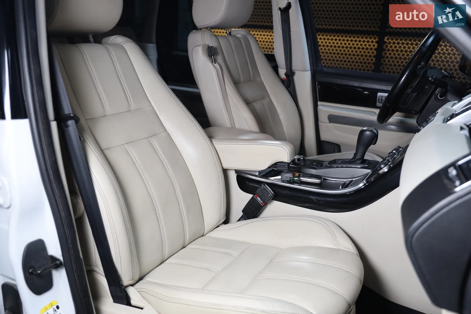 2011 Land Rover Range Rover - мініатюра 41