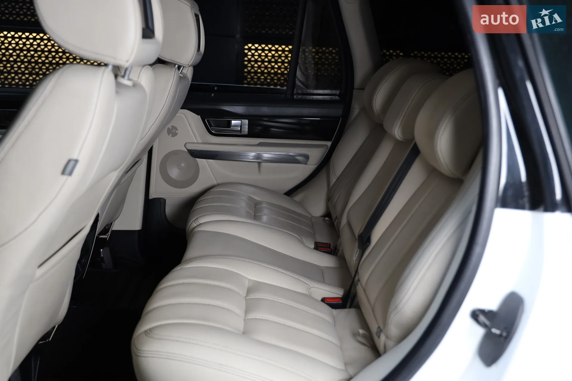 2011 Land Rover Range Rover - мініатюра 33