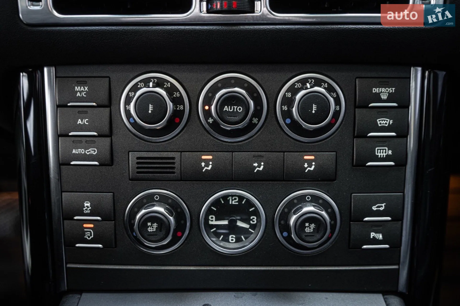 2011 Land Rover Range Rover - мініатюра 32