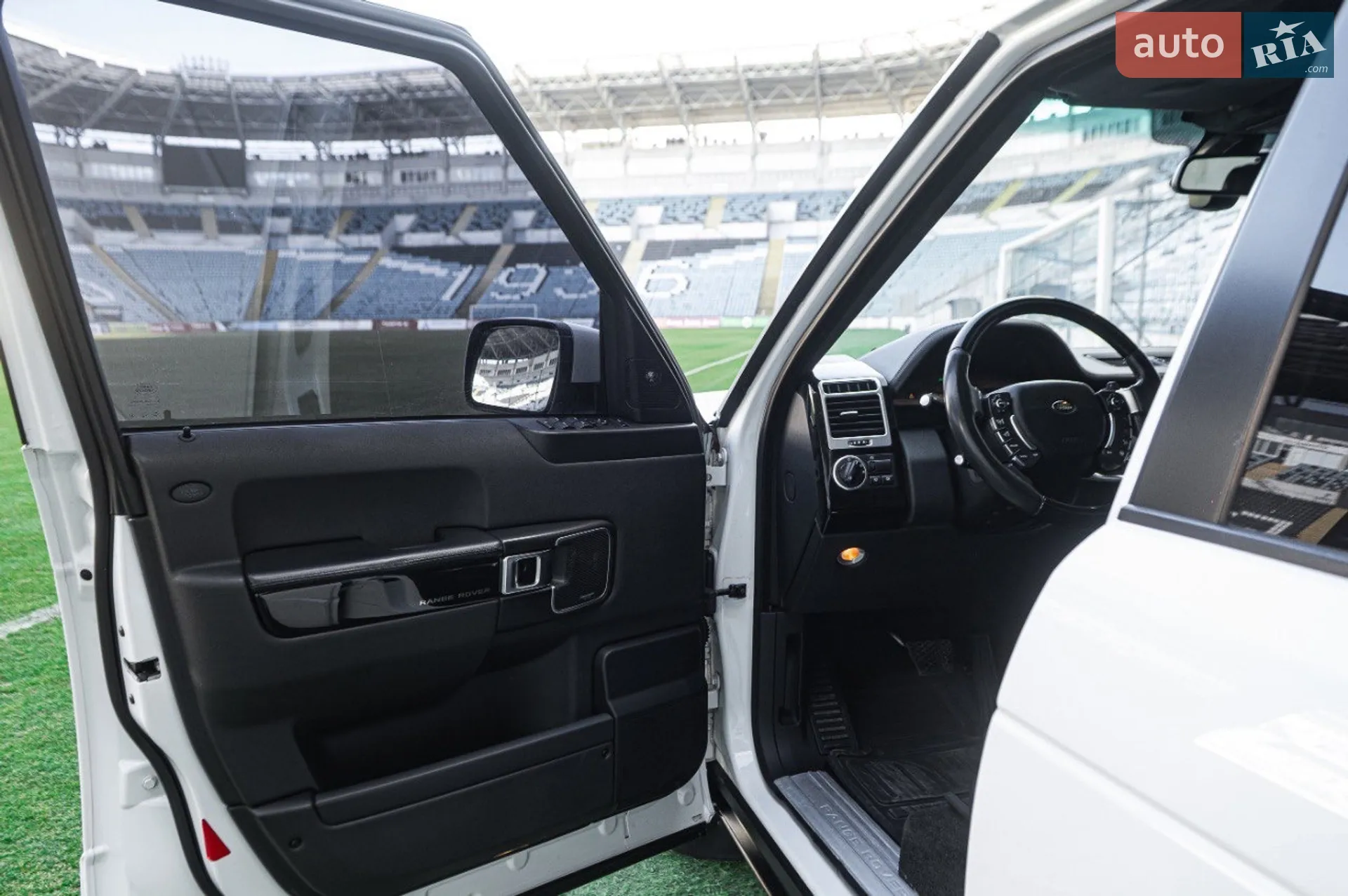 2011 Land Rover Range Rover - мініатюра 46