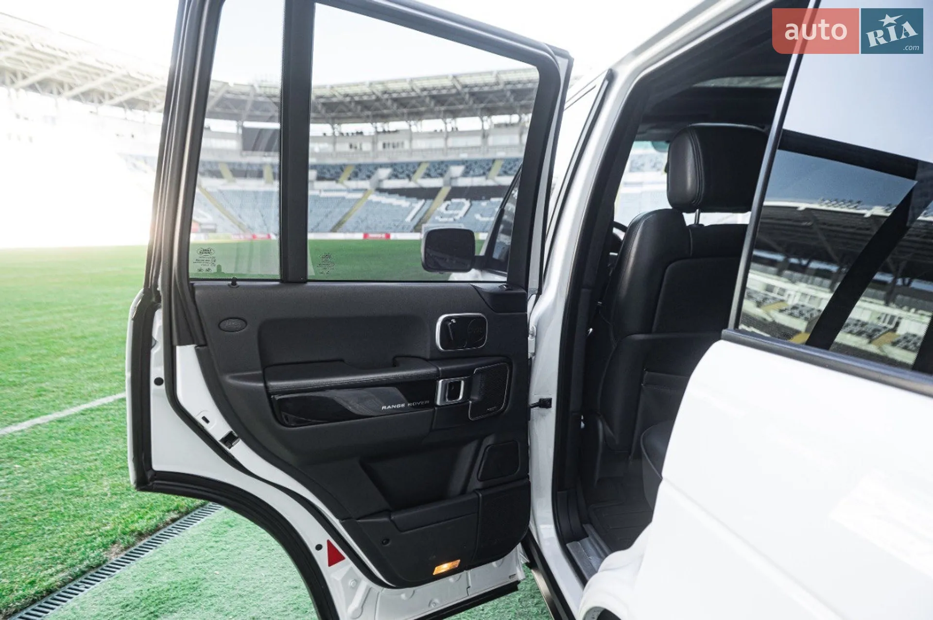 2011 Land Rover Range Rover - мініатюра 48