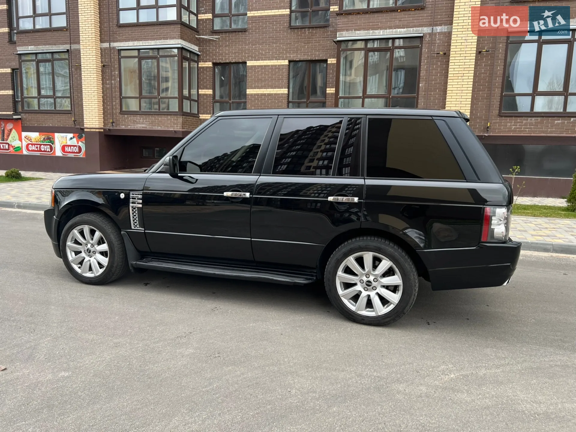 2010 Land Rover Range Rover - мініатюра 9