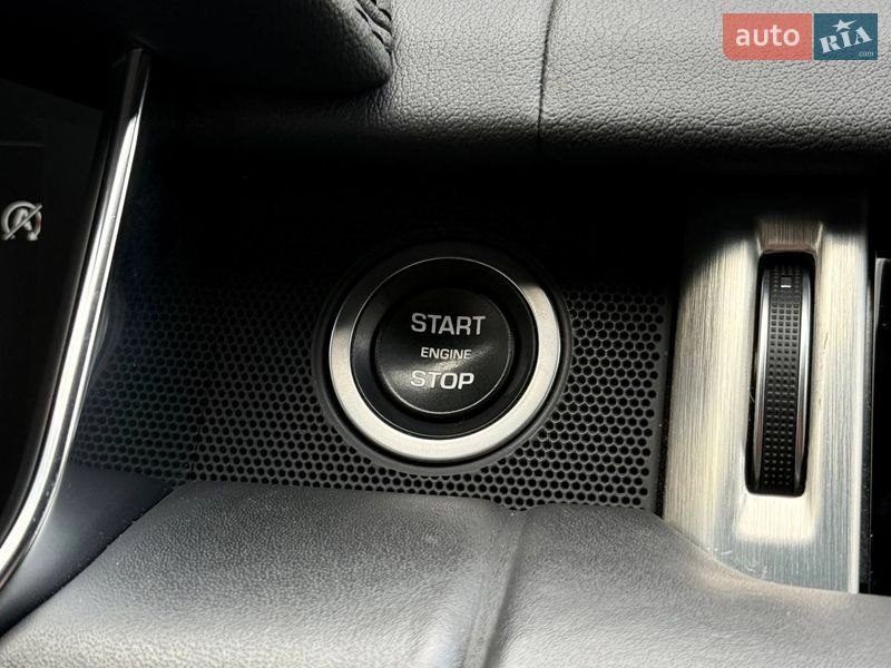 Внедорожник / Кроссовер Land Rover Range Rover 2018 в Киеве