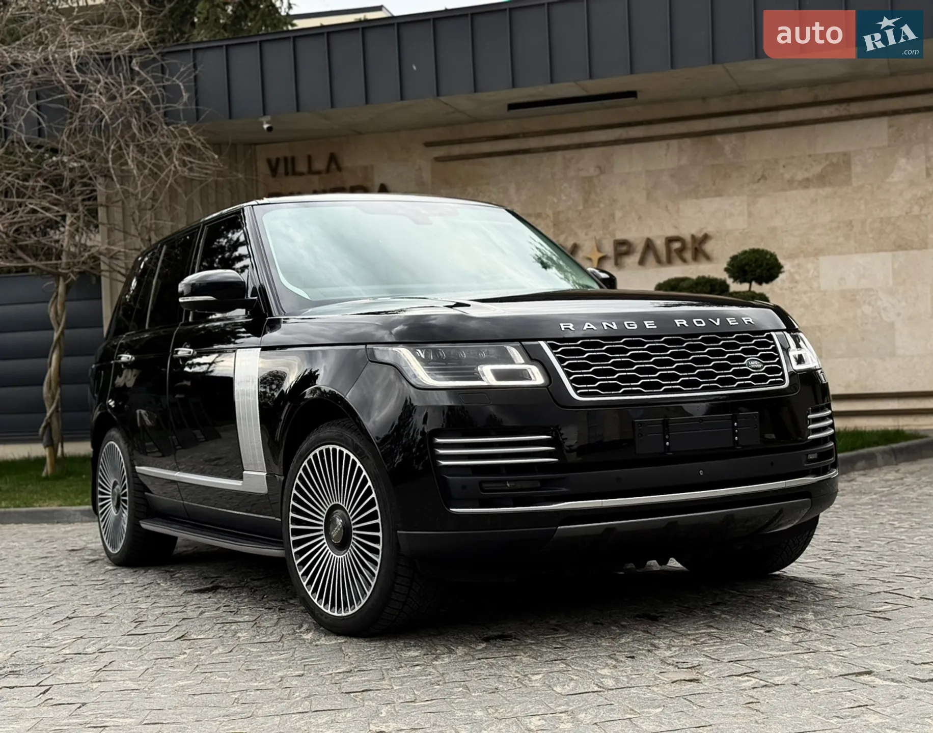 2018 Land Rover Range Rover - мініатюра 2