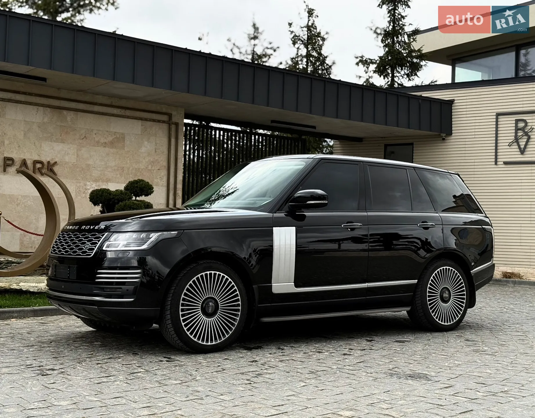 2018 Land Rover Range Rover - мініатюра 10