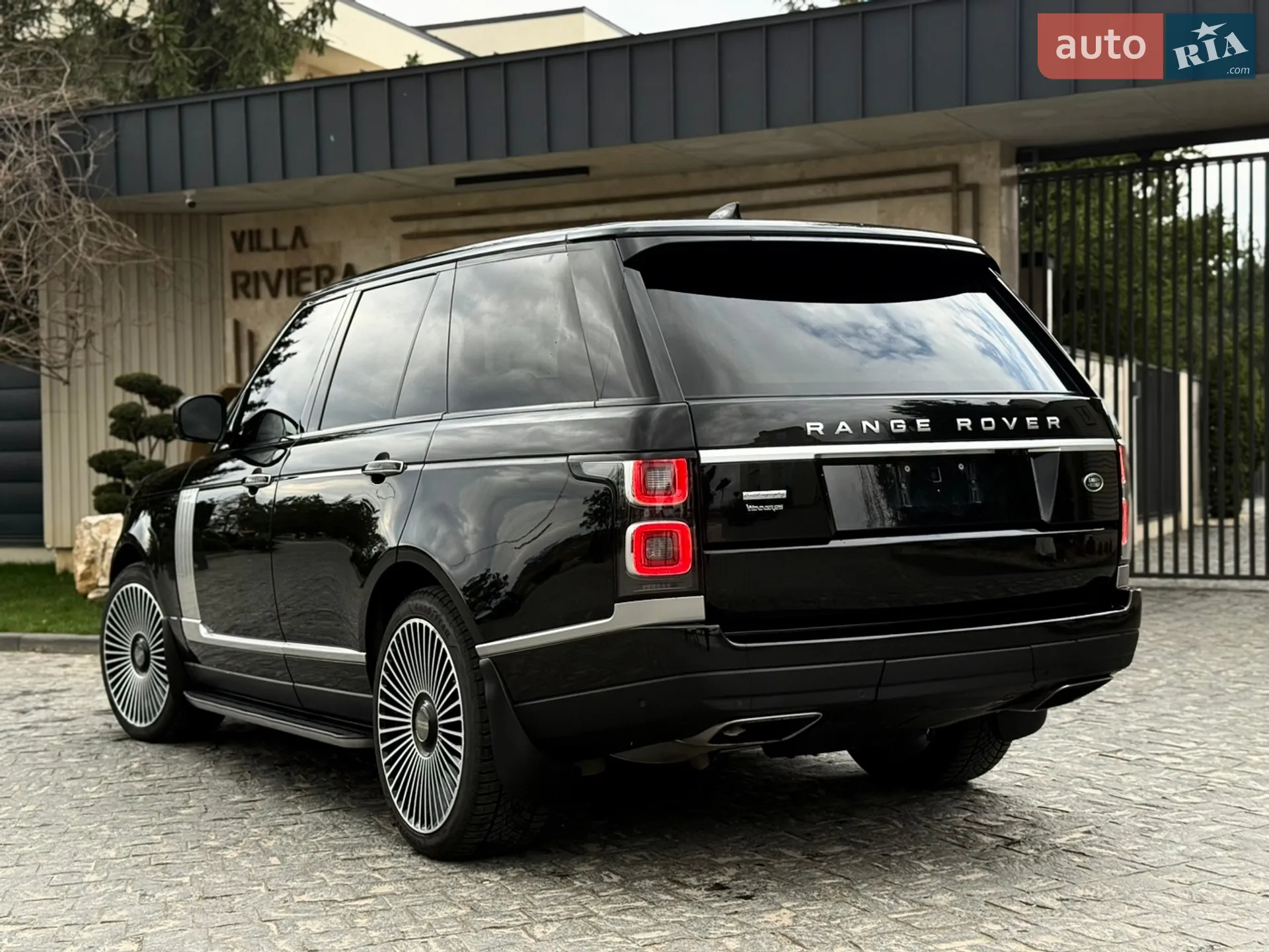 2018 Land Rover Range Rover - мініатюра 18
