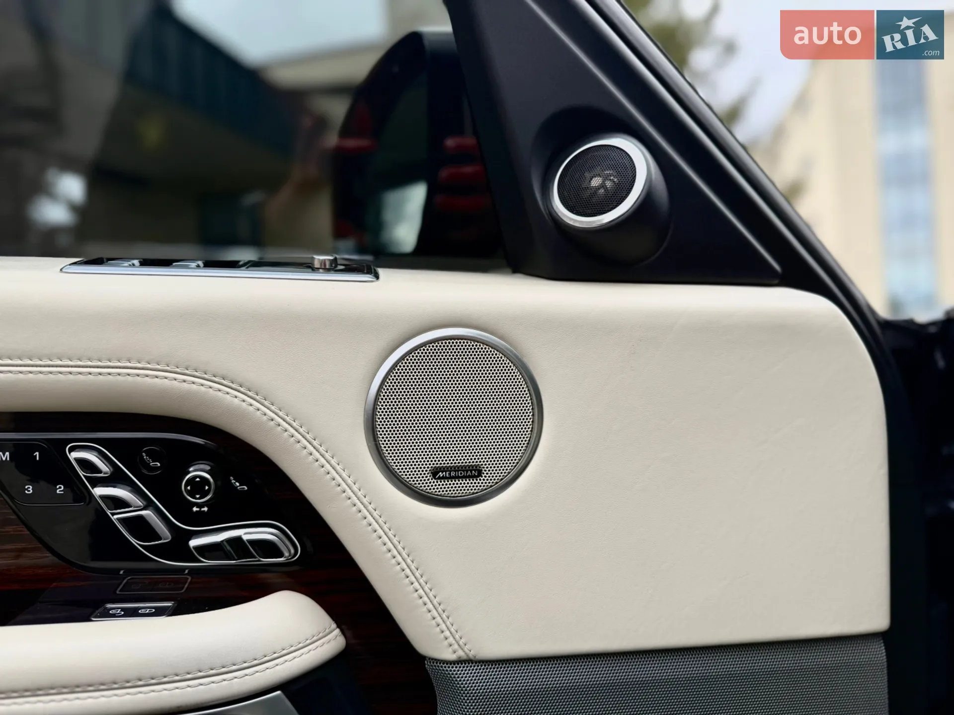 2018 Land Rover Range Rover - мініатюра 29