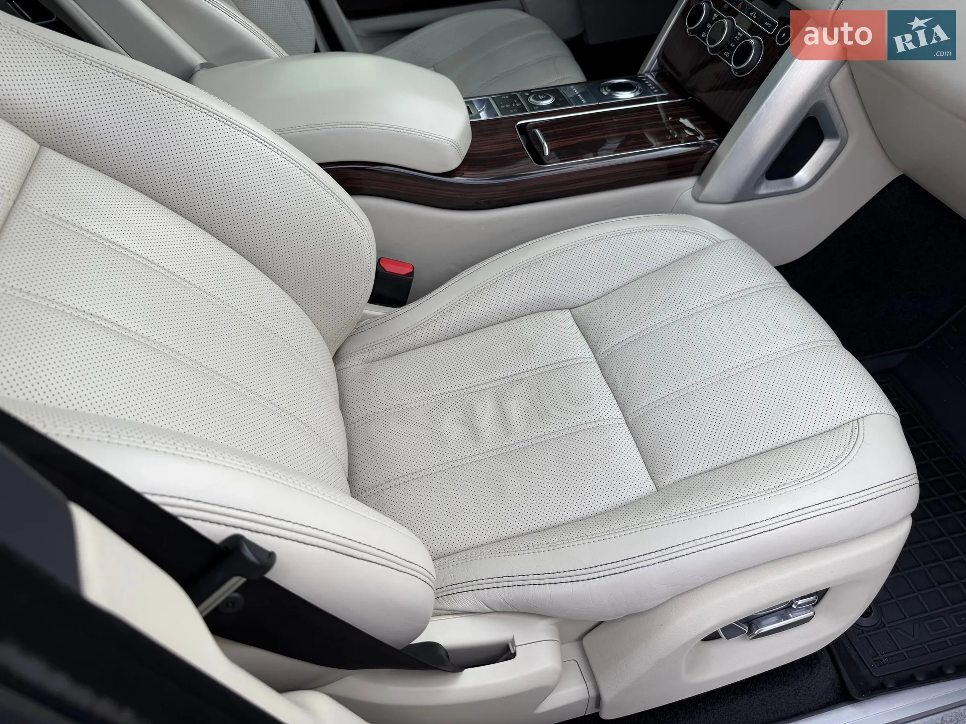 2013 Land Rover Range Rover - мініатюра 19
