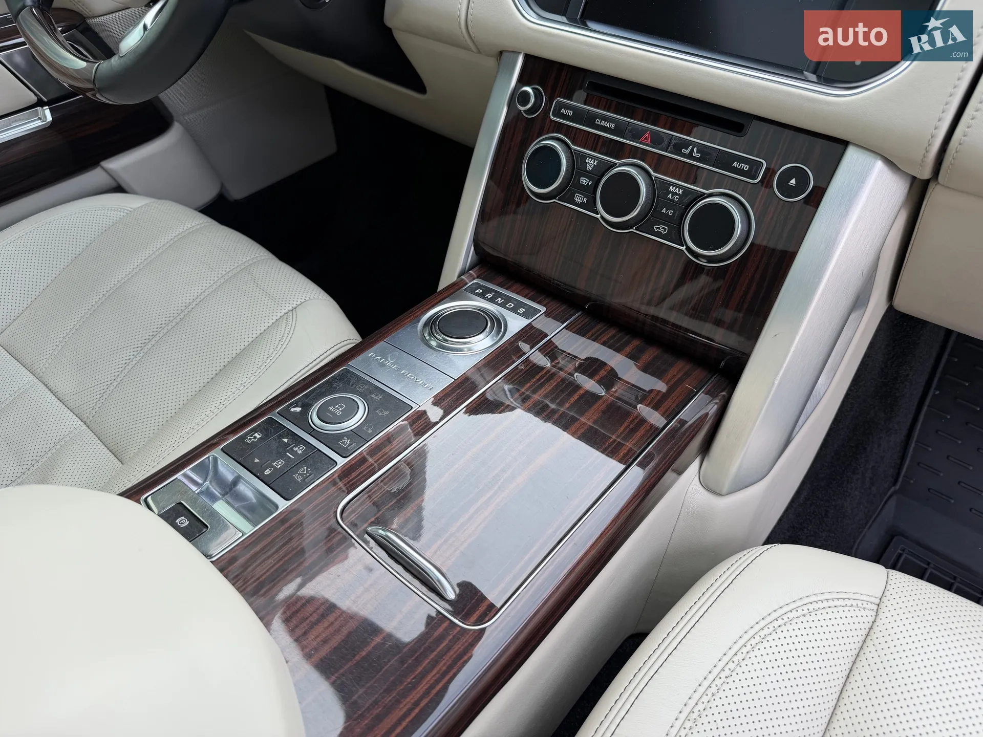 2013 Land Rover Range Rover - мініатюра 21