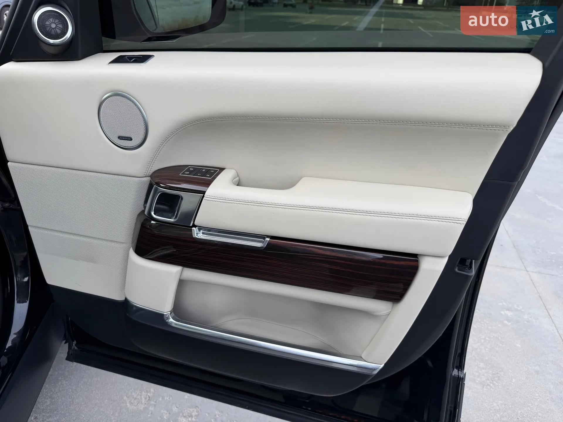2013 Land Rover Range Rover - мініатюра 22