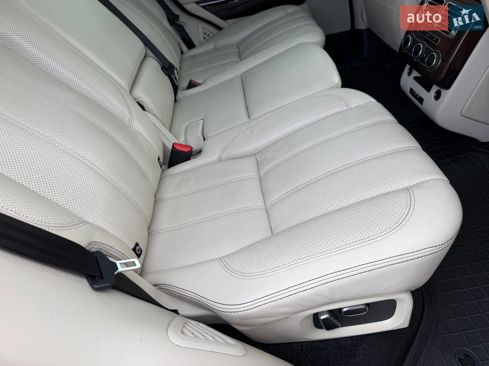 2013 Land Rover Range Rover - мініатюра 27