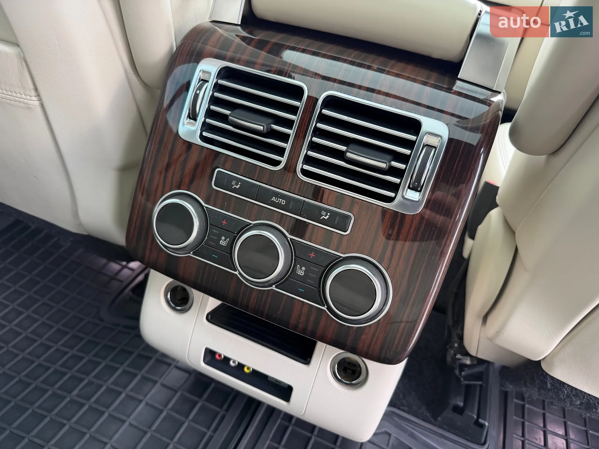 2013 Land Rover Range Rover - мініатюра 28