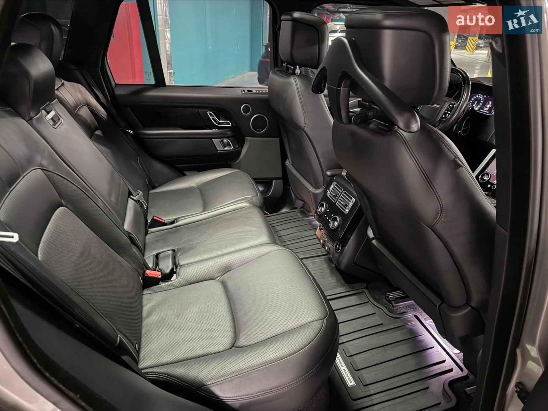 2018 Land Rover Range Rover - мініатюра 38