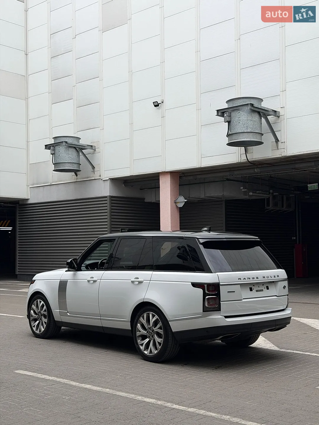 2018 Land Rover Range Rover - мініатюра 4