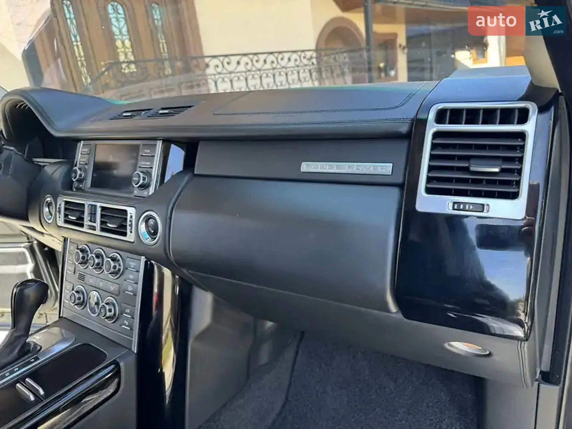 2010 Land Rover Range Rover - мініатюра 34